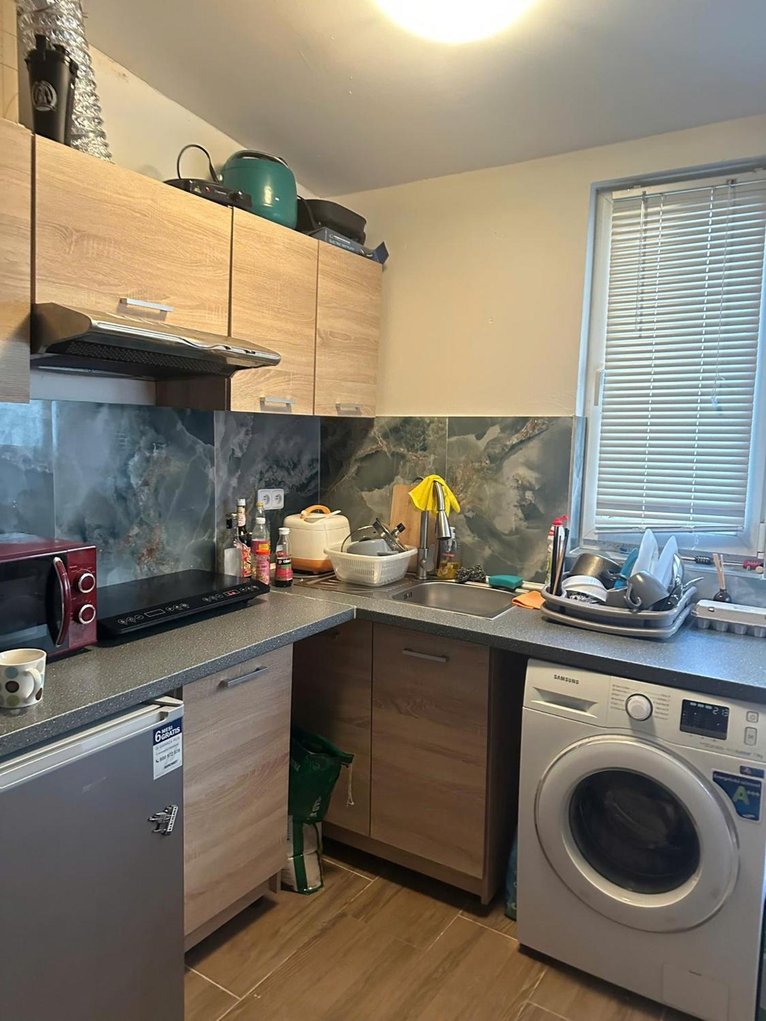 プラハNha Nghi Cho Cap Doi Va Gia Dinhアパートメント 部屋 写真